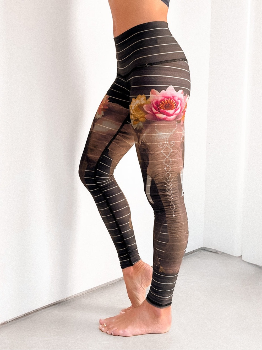 Teeki Elephant Leggings NEW size Large yoga leggings floral
